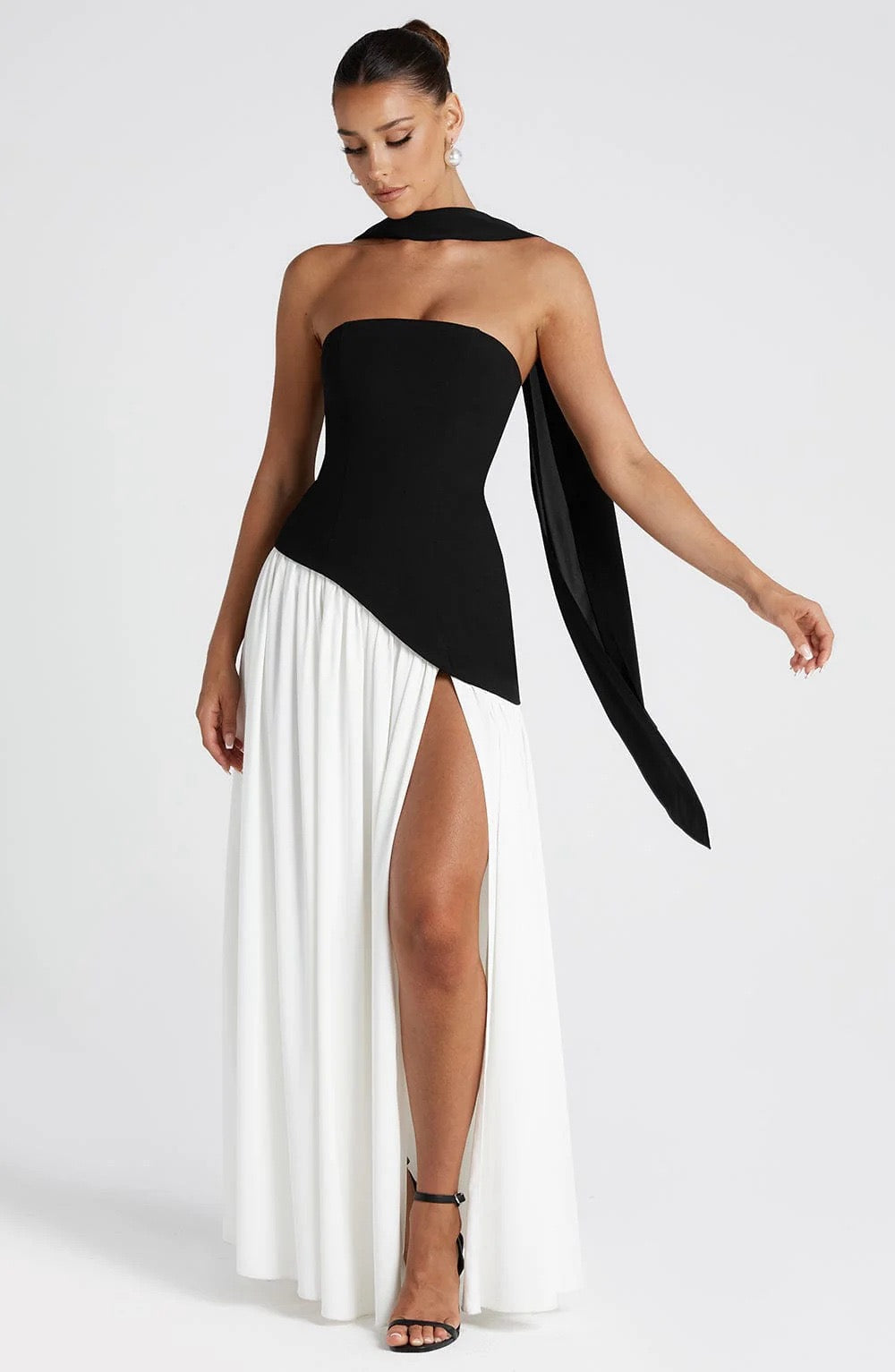 Velicius Maxi Dress